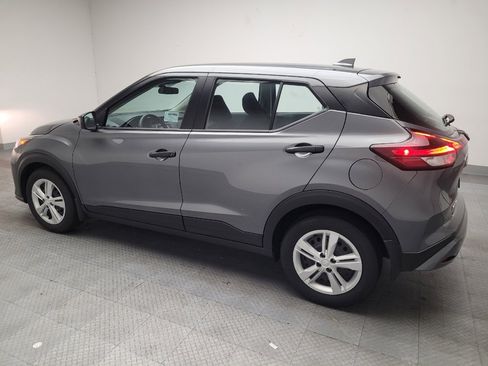 Used 2024 Nissan Kicks S image 3