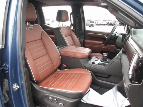 Used 2024 GMC Sierra 1500 Denali Ultimate image 25