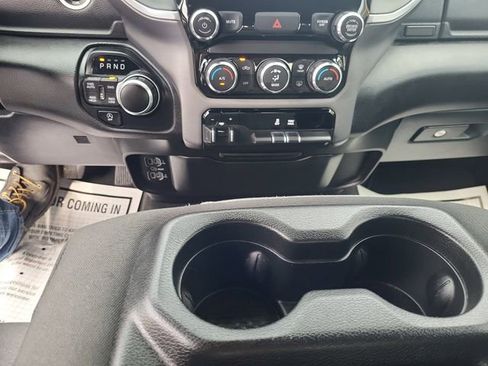 Used 2022 RAM 1500 Big Horn AWD/4WD image 9