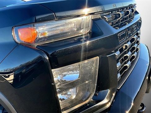 Used 2021 Chevrolet Silverado 2500 Custom w/ Custom Value Package image 29