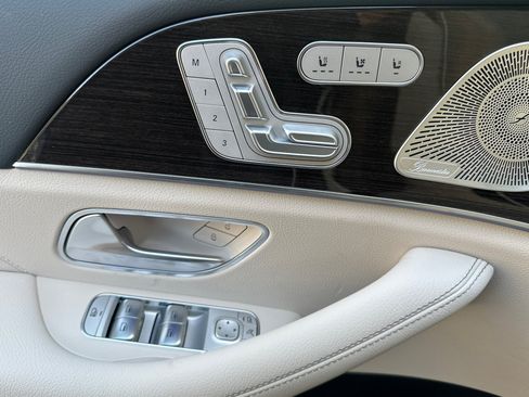 New 2026 Mercedes-Benz GLS 450 4MATIC image 10
