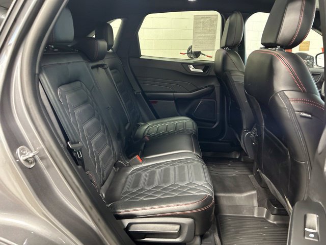 Used 2024 Ford Escape ST-Line Elite w/ Premium Technology Package AWD/4WD image 18