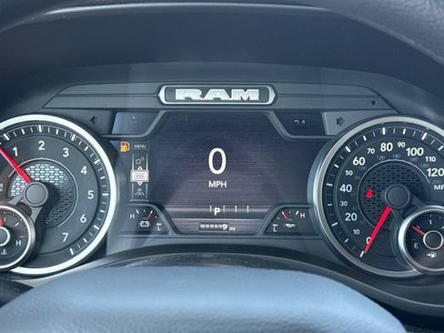 New 2026 RAM 1500 Express AWD/4WD image 32