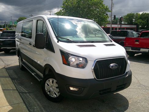 Used 2025 Ford Transit 250 Low Roof w/ Exterior Upgrade Package RWD image 4
