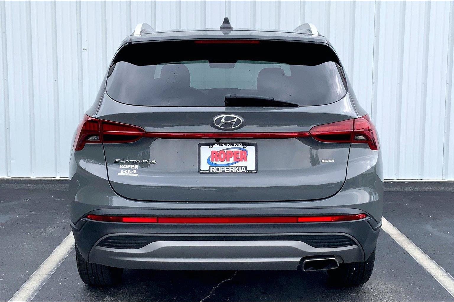 Used 2023 Hyundai Santa Fe SEL w/ Cargo Package AWD/4WD image 4