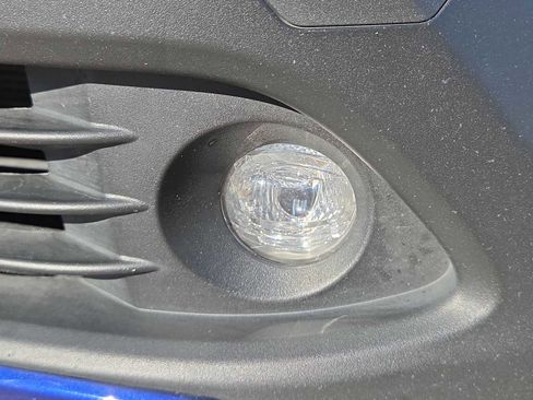 Used 2023 Toyota Corolla Cross XLE w/ Convenience Package image 11