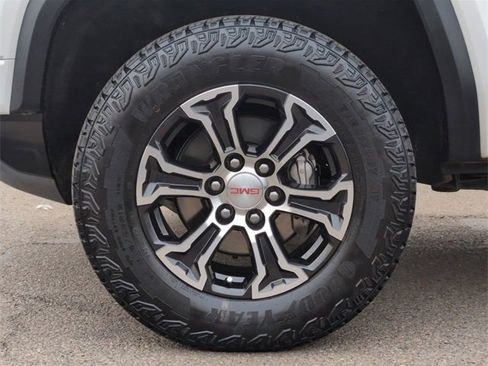 Certified 2023 GMC Canyon AT4 image 31