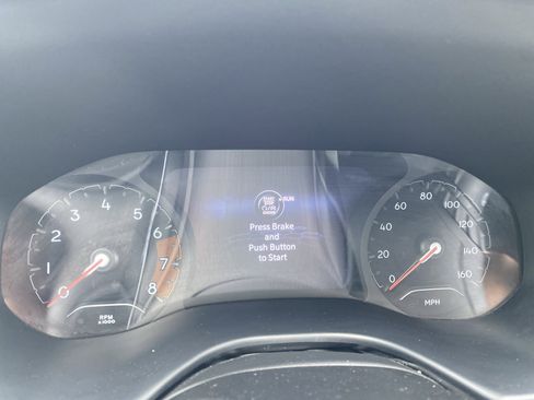 Used 2022 Jeep Compass Limited image 17