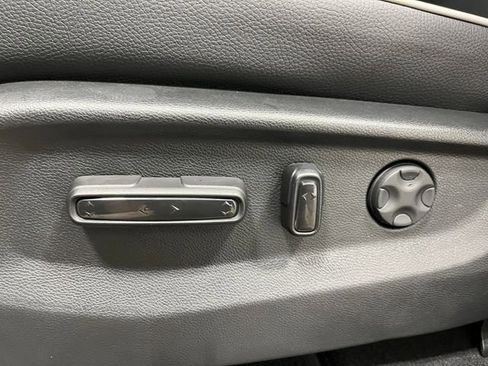 New 2026 Honda Odyssey Touring image 10