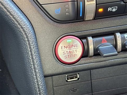 Certified 2021 Ford Mustang Shelby GT500 w/ Technology Package image 28