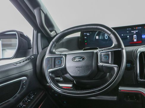 Used 2025 Ford Expedition Platinum w/ Stealth Appearance Package AWD/4WD image 13