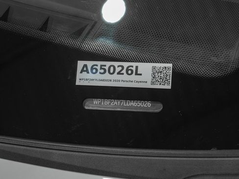 Used 2020 Porsche Cayenne Turbo image 56