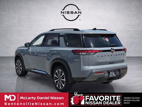 New 2026 Nissan Pathfinder Platinum AWD/4WD image 4
