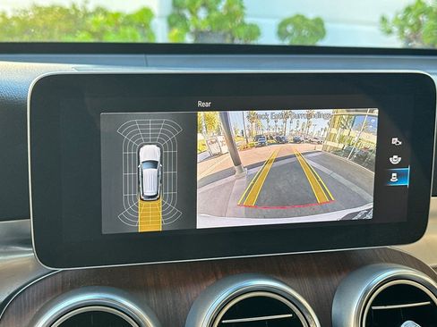 Used 2022 Mercedes-Benz GLC 300 image 16