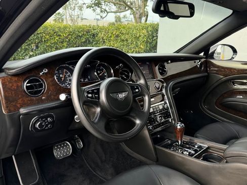 Used 2013 Bentley Mulsanne image 33