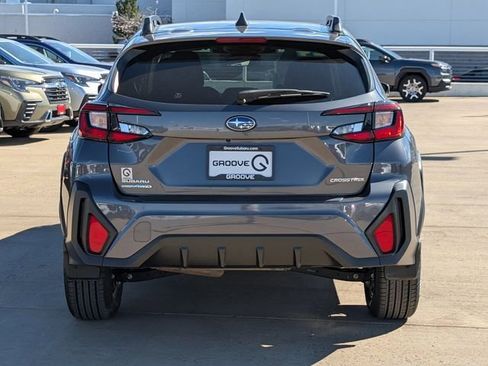 Used 2024 Subaru Crosstrek 2.0i Premium image 5