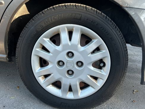 Used 2004 Honda Civic LX image 31