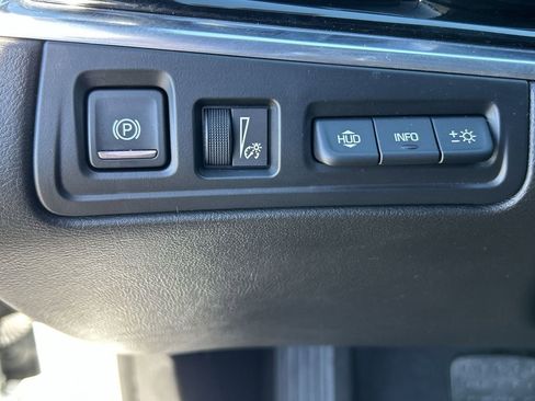 Used 2020 Cadillac XT6 Premium Luxury image 18