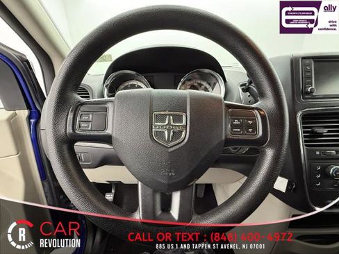Used 2019 Dodge Grand Caravan SE image 18