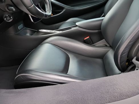 Used 2023 McLaren Artura RWD image 34