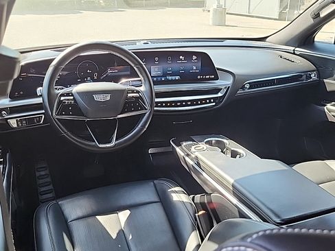 Certified 2024 Cadillac Lyriq Sport AWD/4WD image 16