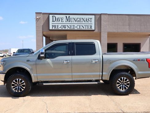 Used 2019 Ford F150 Lariat image 2