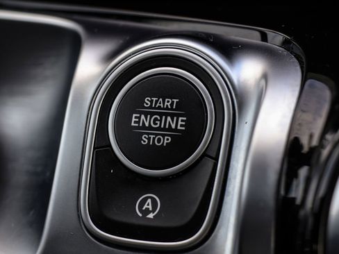 Used 2023 Mercedes-Benz GLB 250 GLB 250 image 47