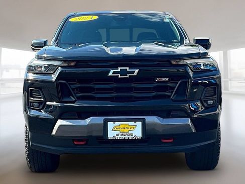 Used 2024 Chevrolet Colorado Z71 w/ Z71 Convenience Package 2 AWD/4WD image 2