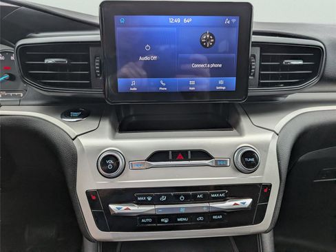 Used 2022 Ford Explorer XLT RWD image 19