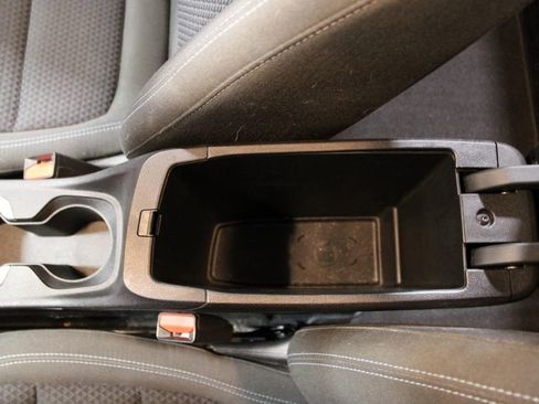 Used 2022 Chevrolet Bolt EUV LT w/ Driver Confidence Package image 28