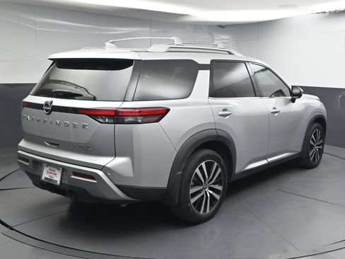 Certified 2023 Nissan Pathfinder Platinum w/ Cargo Package AWD/4WD image 7