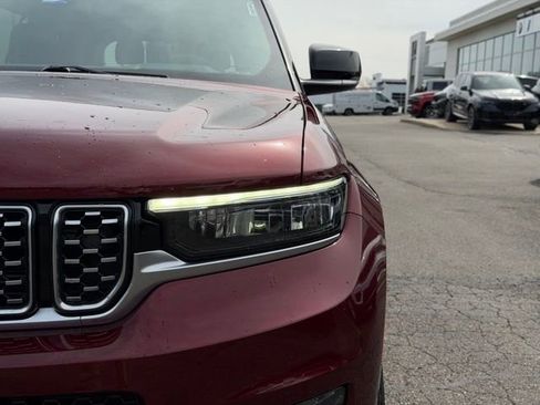 Used 2022 Jeep Grand Cherokee L Summit w/ Advanced Protech Group IV AWD/4WD image 3