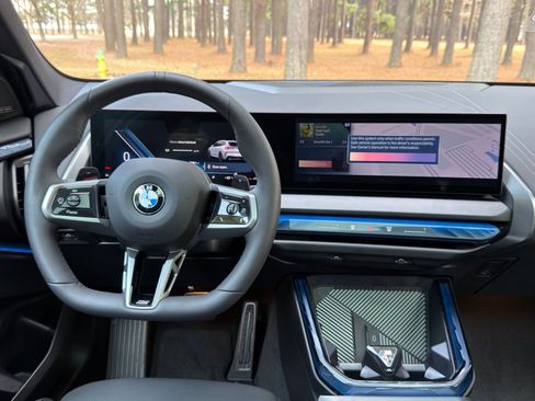 Certified 2025 BMW X3 xDrive30i w/ M Sport Package image 3