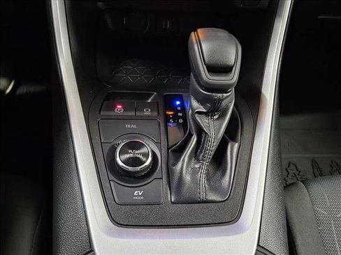 Used 2024 Toyota RAV4 AWD Hybrid image 13