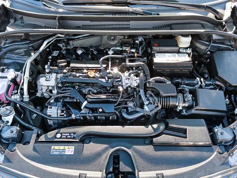 Used 2025 Toyota Corolla SE image 30