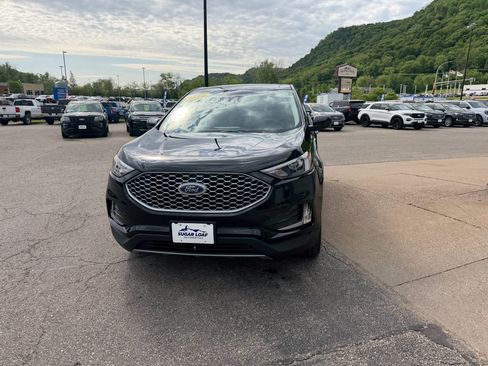 Used 2024 Ford Edge SEL w/ Convenience Package AWD/4WD image 2