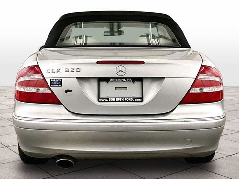 Used 2005 Mercedes-Benz CLK 320 Cabriolet image 5