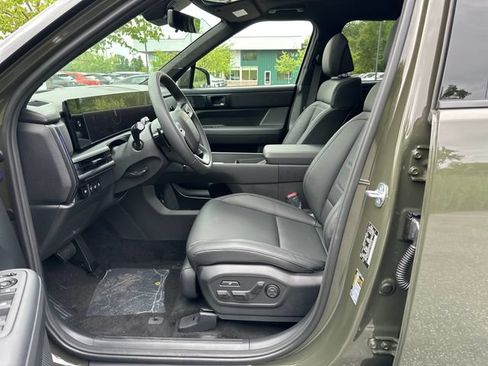 New 2026 Hyundai Santa Fe Calligraphy w/ Tow & Go Package AWD/4WD image 9