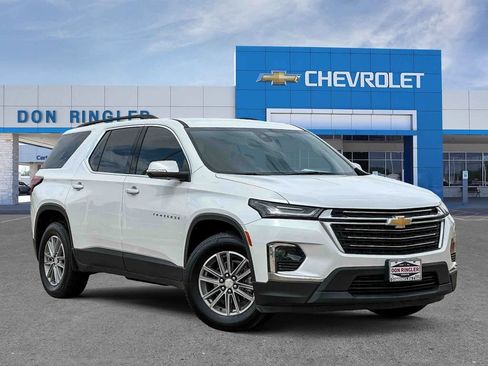 Used 2022 Chevrolet Traverse LT FWD image 1