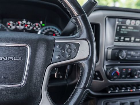 Used 2019 GMC Sierra 2500 Denali w/ Duramax Plus Package AWD/4WD image 32
