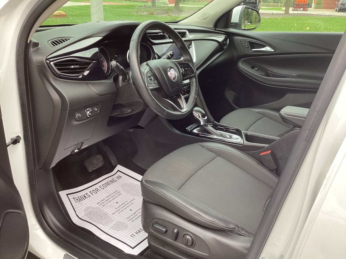Used 2023 Buick Encore GX Preferred w/ Cold Weather Comfort Package FWD image 7