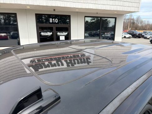 Used 2021 GMC Sierra 1500 Denali w/ Denali Ultimate Package image 11