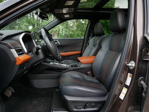 Used 2022 Mitsubishi Outlander SEL AWD/4WD image 16