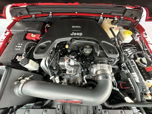 Used 2021 Jeep Wrangler Unlimited Sport image 25