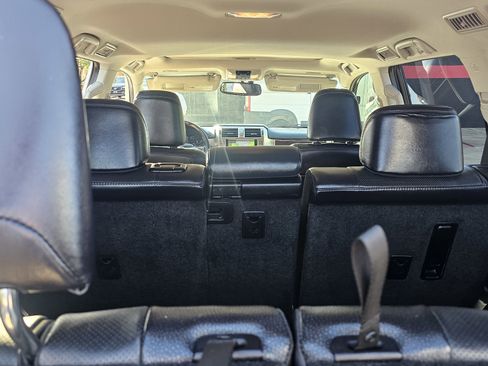 Used 2014 Lexus GX 460 w/ Premium Package image 20