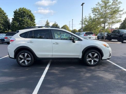 Used 2016 Subaru Crosstrek Touring AWD/4WD image 4