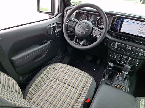 New 2026 Jeep Gladiator Sport AWD/4WD image 10