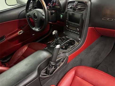 Used 2012 Chevrolet Corvette Grand Sport w/ 2LT Preferred Equipment Group image 32