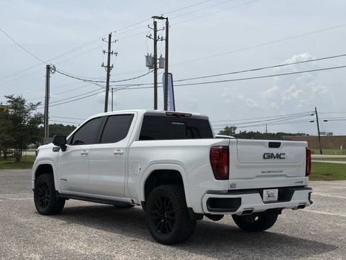 Used 2025 GMC Sierra 1500 AT4 w/ AT4 Premium Package AWD/4WD image 12