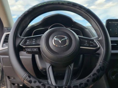 Used 2018 MAZDA MAZDA3 Sport image 13